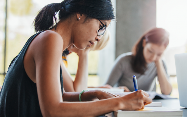 A new and independent national taskforce, Engineering for Australia Taskforce, aims to address the gender disparity among applicants for university. Image: Shutterstock