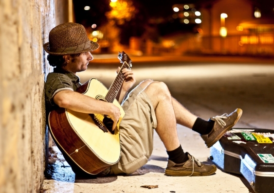 busker_with_hat_by_liam_wilde_flickr.jpg
