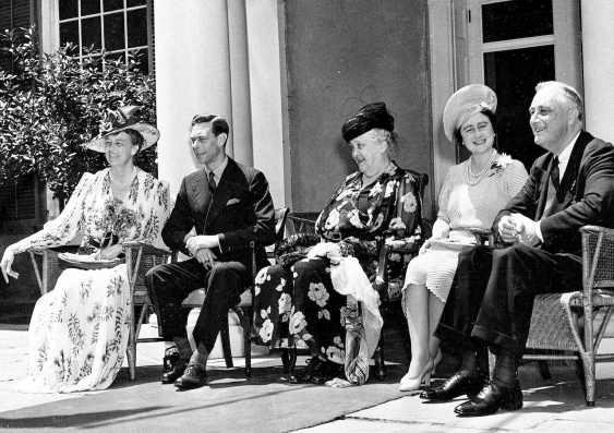 Eleanor Roosevelt with King George VI, Sarah Delano Roosevelt, Queen Elizabeth and Franklin Roosevelt