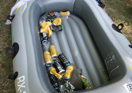 Cans found in inflatable dinghy on the Murray River