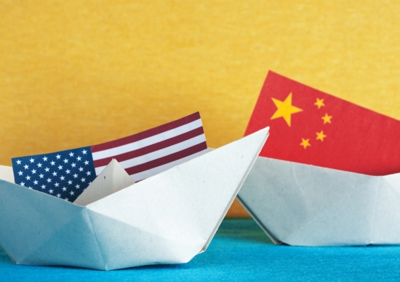 USA and China paper boats