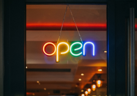 A sign that says "open"