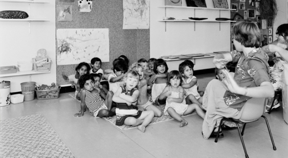 Students at Murawina on Eveleigh Street, Redfern in 1980