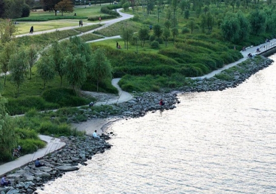 The Yanghwa Han Riverfront Park project in Seoul ... an example of the "alternative nature" concept of Junyoon Kim and PARKKIM. Photo: Supplied