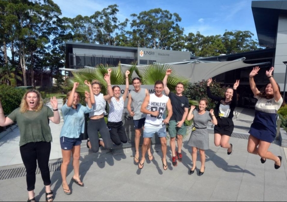 UNSW Medicine students at the Port Macquarie Shared Health Research and Education Campus (Photo: Peter Gleeson/Port Macquarie News)