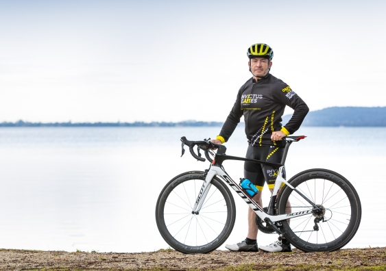 UNSW Canberra graduate Wayne Hopkins will compete in the cycling event at the 2018 Invictus Games in Sydney