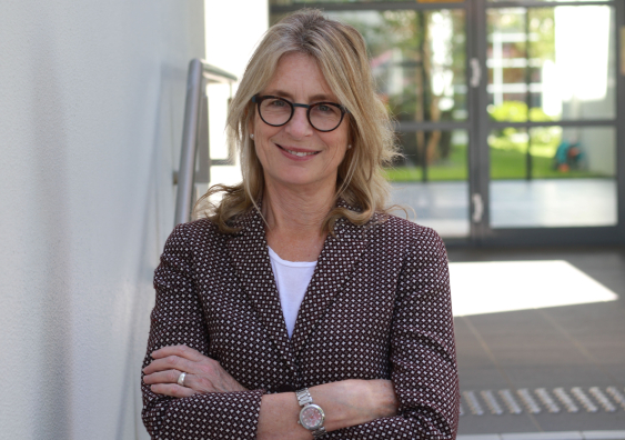 Scientia Professor Helen Christensen received the James Cook Medal for her outstanding work that uses technology to deliver evidence-based interventions for the prevention and treatment of depression, anxiety, suicide, and self-harm. Photo: UNSW Sydney