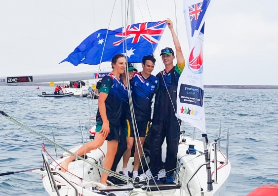 UNSW students Thomas Grimes, Jessica Grimes, Mitchell Evans and Nicholas Rozenauers on board their gold medal winning World University Championship boat. Image source: twitter.com/WucSailing2018