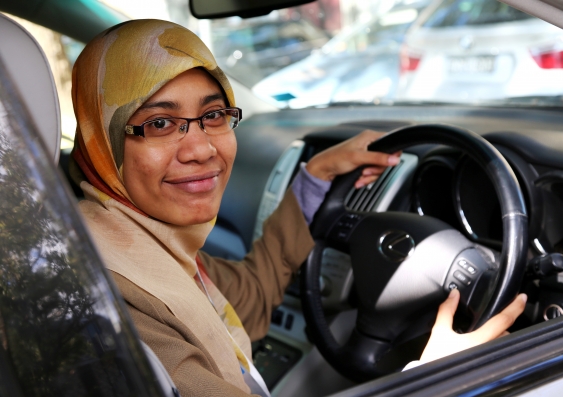 Nurul Ibrahim is looking for drivers who use a voice-control interface in their cars. Image: UNSW Media
