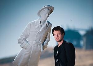 Louis Pratt with his award-winning sculpture, Voyeur Photo: Andrew Railton