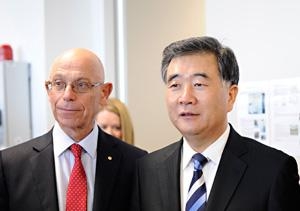 Vice-Chancellor Professor Fred Hilmer and Mr Wang Yang