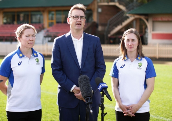 Andrew Jones, pictured with UNSW Sports Advisory Council member Alex Blackwell (left), lists his proudest achievement while CEO of Cricket NSW as the professionalisation of women's cricket. Photo: Cricket Australia
