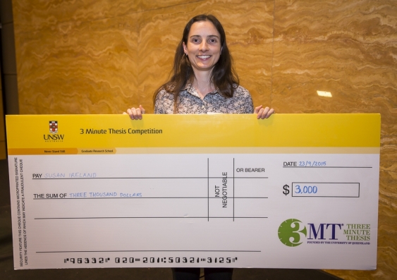 "Wow, this is sweet!"... 2015 UNSW 3MT Thesis winner, Susan Ireland. Photo: Jayne Ion
