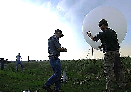 A new analysis of historic weather balloon data reveals that the troposphere has been warming as climate models predicted. NOAA/Wikimedia Commons