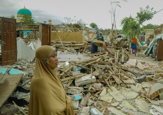 A village lies in ruins after an earthquake on the Indonesian island of Lombok this year. Photo: Shutterstock
