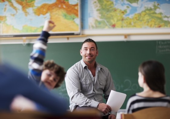 “Coaching in the form of peer observation is particularly helpful as it allows early career teachers to develop their skills and build confidence in their practice. A sense of confidence has a lot to do with whether teachers remain in the profession or not," says A/Prof. Collie. Photo: Solskin/Getty Images.