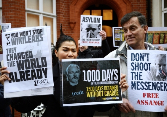 Supporters of Julian Assange mark his 1,000th day in the Ecuadorean embassy in London in March. AAP/Newzulu/See Li