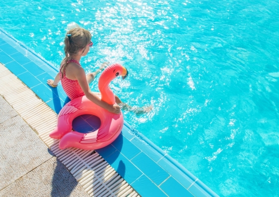 New UNSW research is a timely reminder that everyday distractions can become deadly when children are left unattended in or near water. Picture: Shutterstock