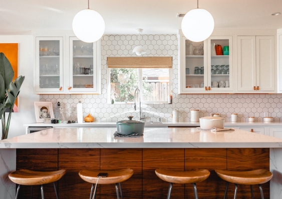 The pandemic has us reconsidering the importance of the in-home kitchen. Photo: Unsplash.