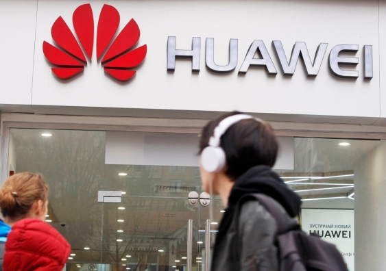 US President Donald Trump signed an executive order on May 15 that signals USA is concerned about sabotage through Chinese telcos such as Huawei. Image from Shutterstock