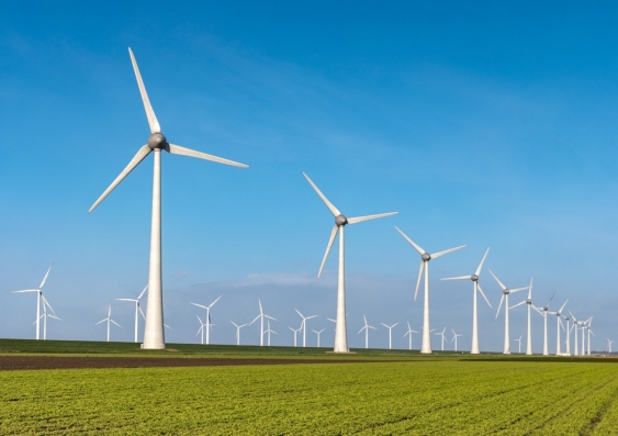 Wind towers are getting taller. Image from Shutterstock