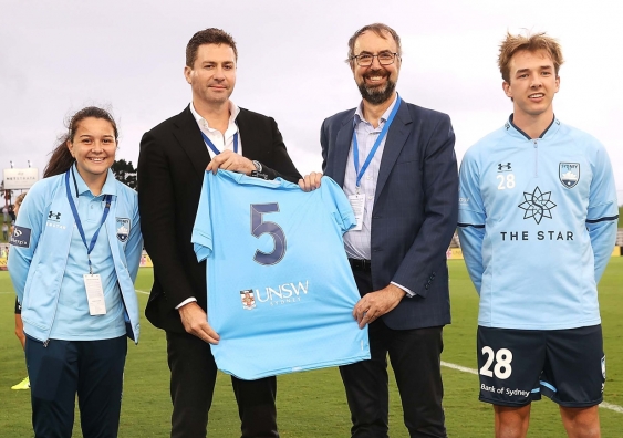 The announcement coincides with the exciting news that Sydney FC’s new Female Football Academy is set to be launched early in 2022. Photo (left to right): Sydney FC women's player Mary Stanic-Floody, Sydney FC Chairman Scott Barlow, UNSW DVCASL Merlin Crossley, and Sydney FC men's player and UNSW student Calem Nieuwenhof. Photo: Sydney FC