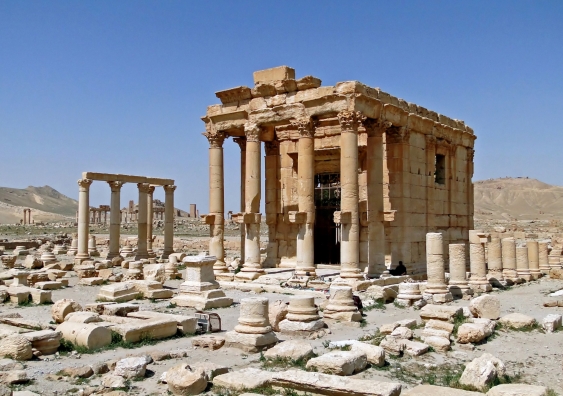 The Temple of Baalshamin in Palmyra before its destruction in August 2015. Image: Wikimedia / Bernard Gagnon CC BY-SA 3.0