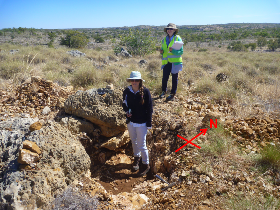 3_unsw_students_georgia_soares_naomi_machin_at_whollydooley_site.png